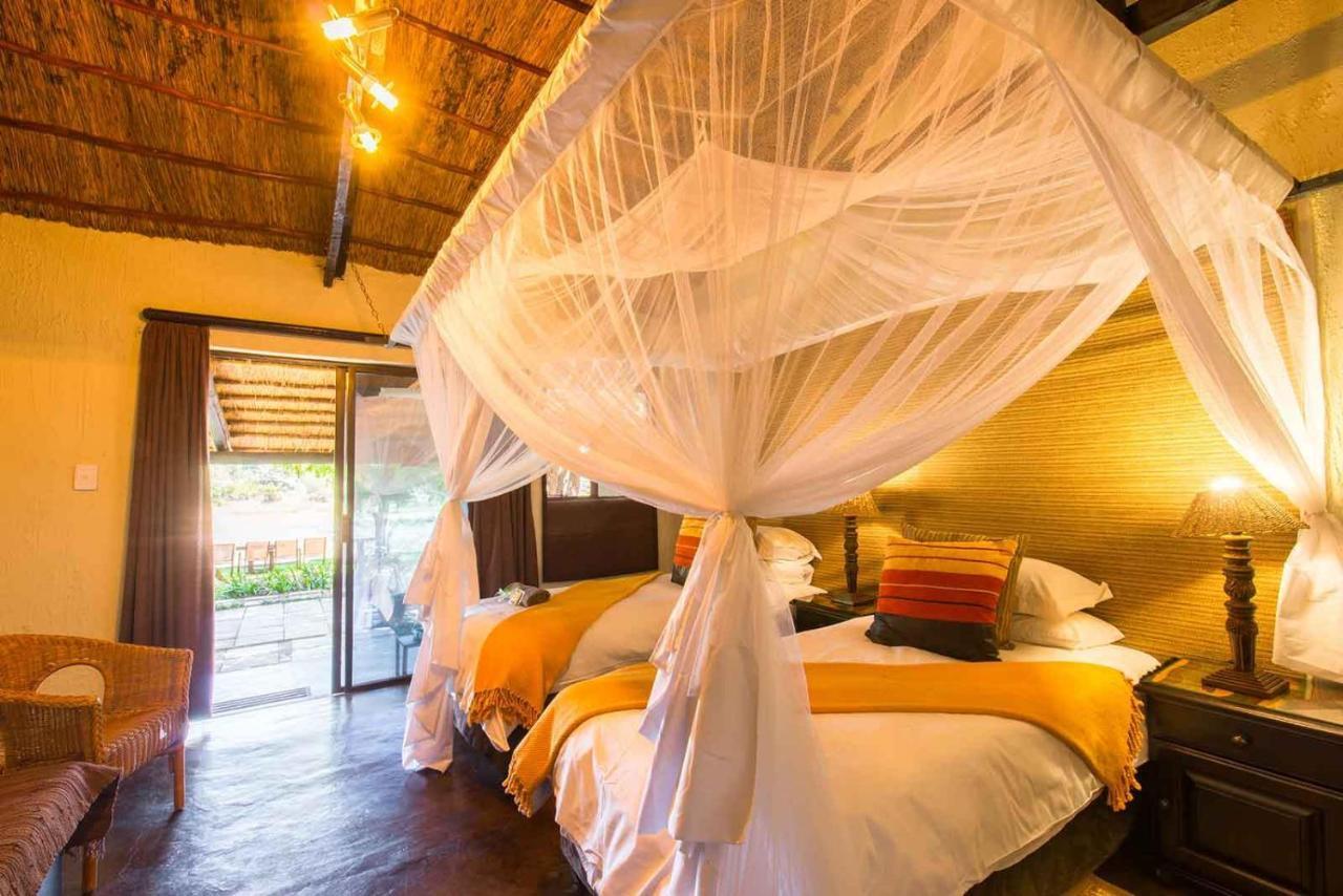Umkumbe Safari Lodge Riverside 스쿠쿠자 외부 사진