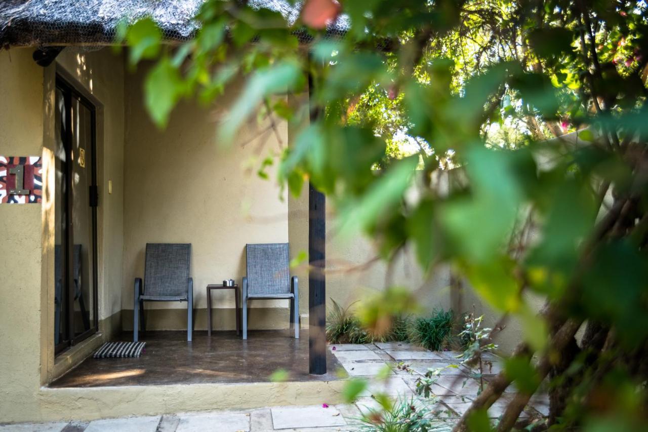 Umkumbe Safari Lodge Riverside 스쿠쿠자 외부 사진