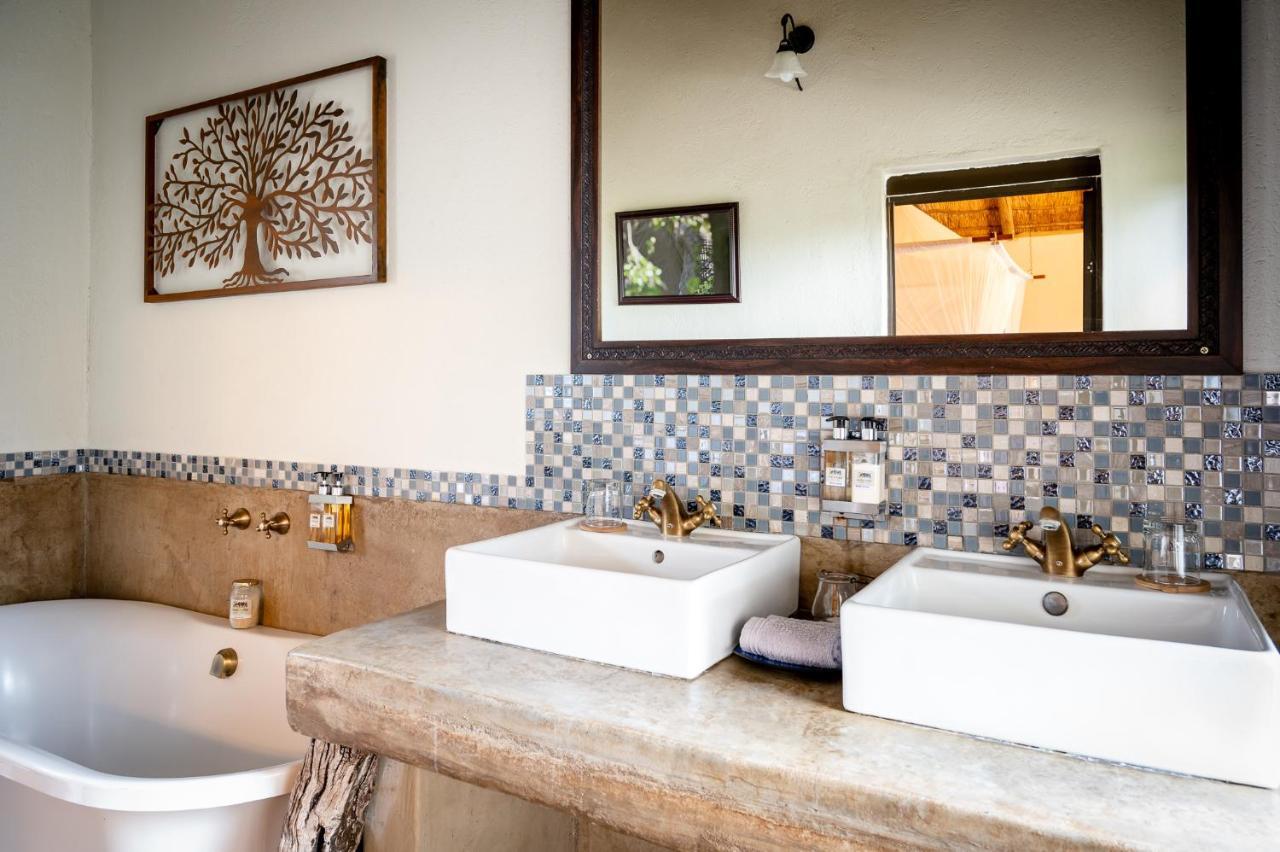 Umkumbe Safari Lodge Riverside 스쿠쿠자 외부 사진