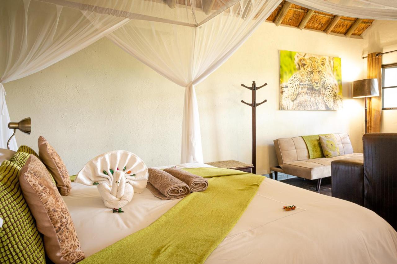 Umkumbe Safari Lodge Riverside 스쿠쿠자 외부 사진